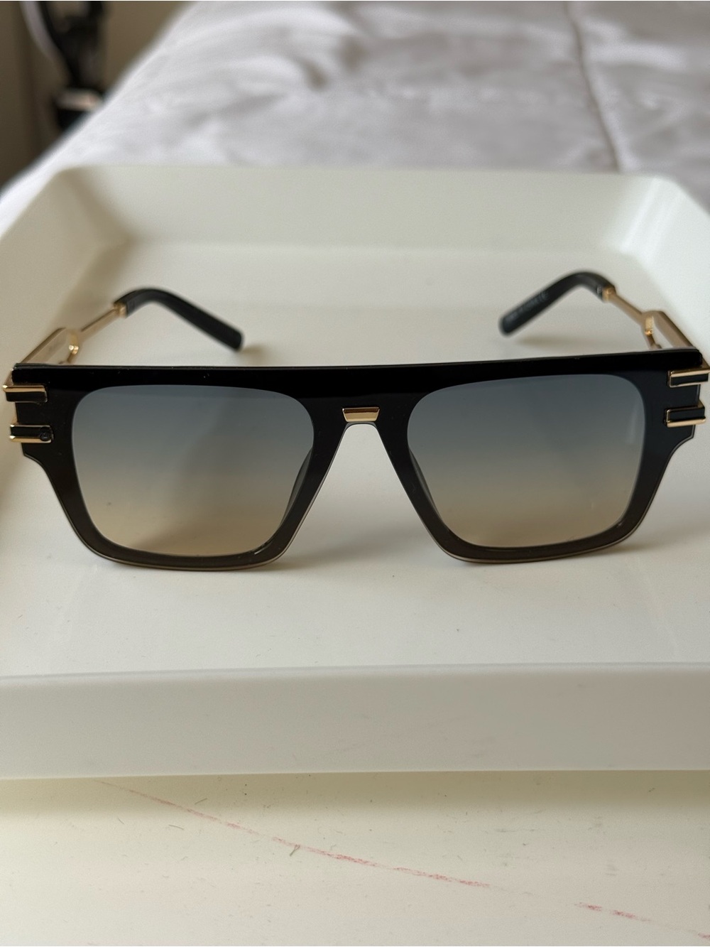 New-Free People square Sunglasses w/ blue Lenses gold accent, fashion eyewear